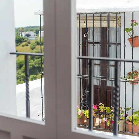 Trafalgar By La Juderia De Vejer - Inside A Typical Andalusian Casa Patio Apartment Vejer de la Frontera